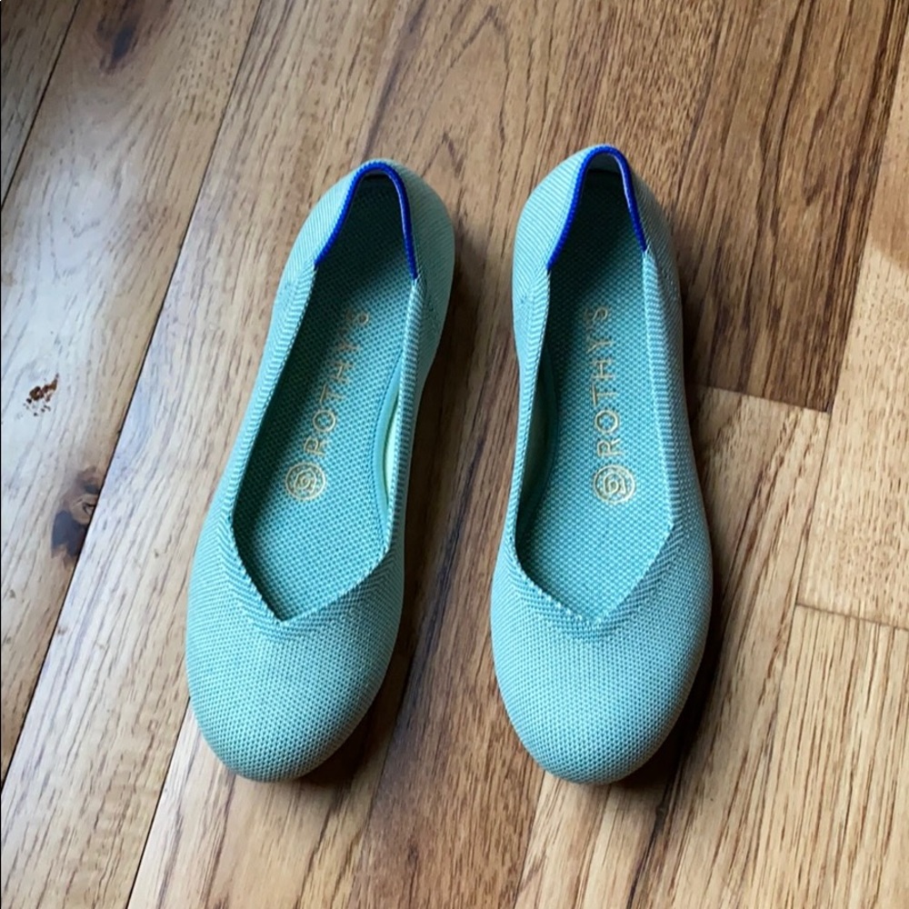 Mint green Rothy’s